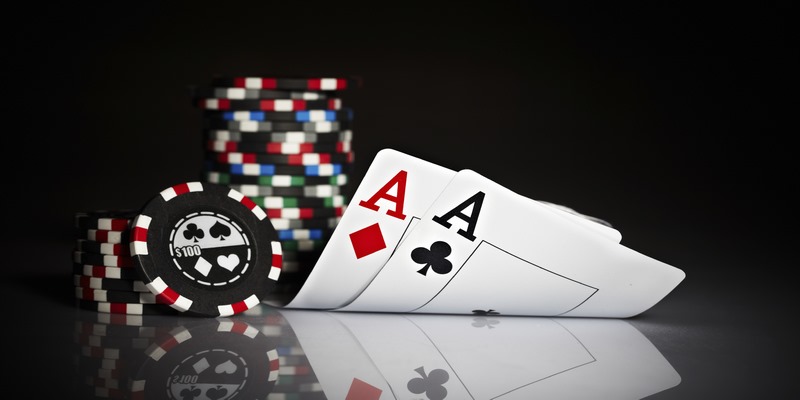 Cách chia bài Poker ở mỗi vòng 